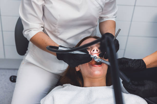 Best Emergency Tooth Extraction in Three Oaks, MI
